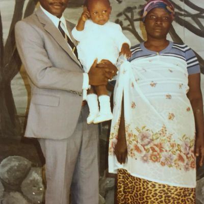 Saint-Amédée 2024 et triple Umubyeyi le 23 janvier 1984 : Umubyeyi Marie Aimée Raïssa (1984 - 1987, Umubyeyi Nyiragatamaza Domina (1930 - 1994) et Umubyeyi moi-même