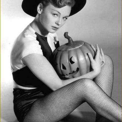 Vintage Halloween -  Etchika Choureau 1958