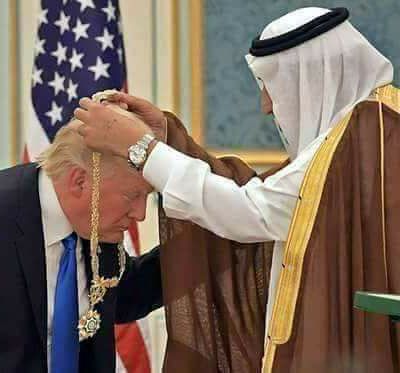 MAJ= USA : Première destination du voyage diplomatique de Trump: l'Arabie Saoudite. Voilà pourquoi: le gendre de Trump, Jared Kushner, a conclu un accord de vente d'armes pour un montant de 110 milliards de dollars 