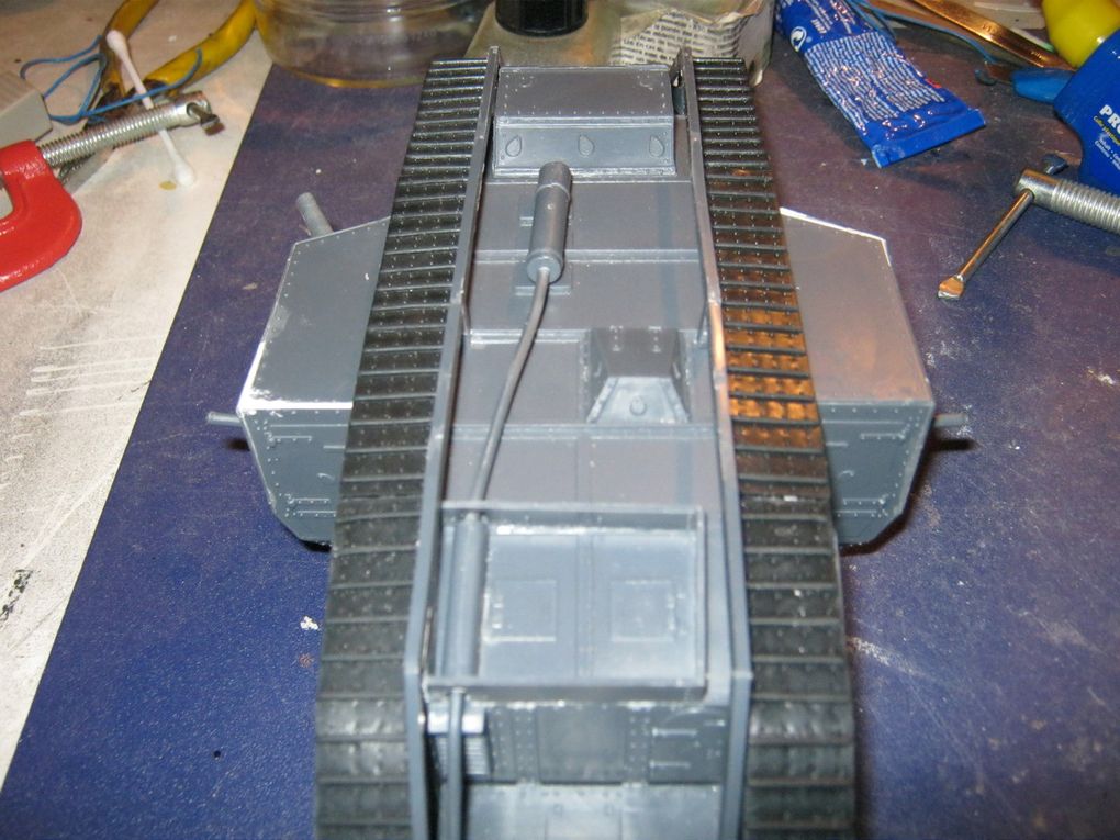 Quelques images de la maquette avant peinture.
