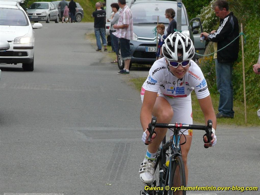 championnats de Bretagne Route 2012 à Plaine-Haute (22)
victoire d'Aude BIANNIC et Solène VINSOT
photos de Gwénaëlle RIOU