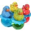 Canards de bain et leur flacon de bain moussant et gel douche