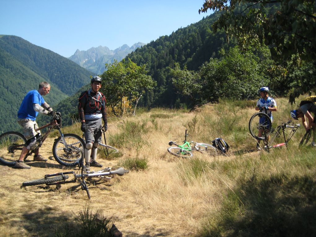 Sortie VTT club: descentes Superbagnères / Luchon qui a eu lieu le mardi 28 juillet 2009.