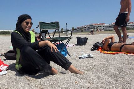 Burkas, burkinis et autres tenues indécentes…