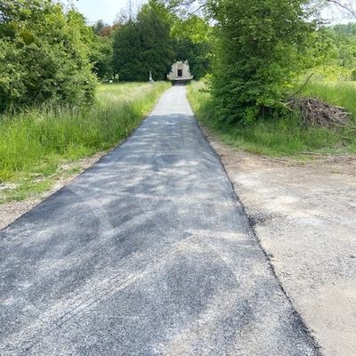 Chemin d'accès à la chapelle de Massey