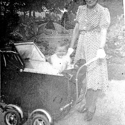 Photo de ma grand-mère paternelle au Jardin des Plantes 