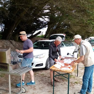 Dimanche Pique Nique et Pétanque au VSP à PLOUGOULM