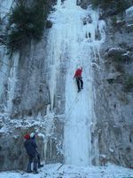 cascade de glace au tunnel de boulc.