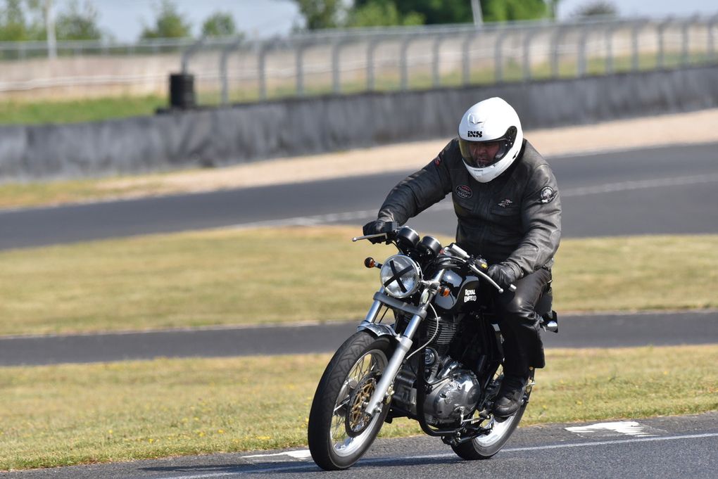 Séries : FFMC - Moto Station - Abarth - France bleu