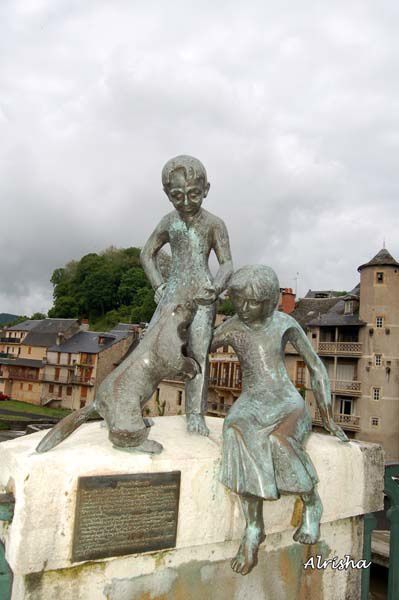 Sculptures prises au cours de mes déplacements et balades en France.