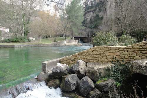 Album - gamine-a-Fontain-de-Vaucluse