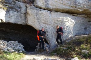 Grotte de l'ermite - Randonnée à Eyzahut (26)