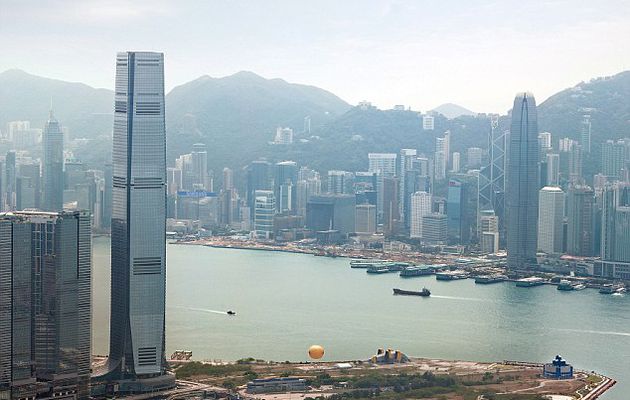 New Ritz-Carlton in Hong Kong skyscraper is the world's highest hotel