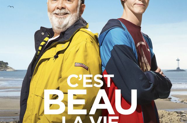 2 nouveaux extraits de C'est beau la vie quand on y pense, de et avec Gérard Jugnot.