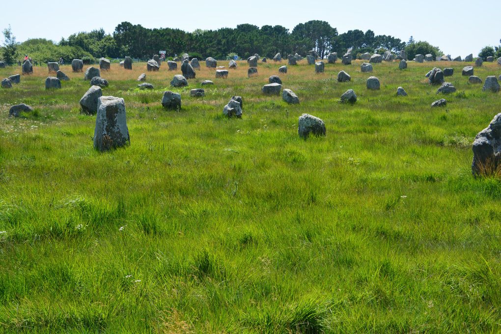 Les pierres dressées remontent à l'époque du Néolithique. 