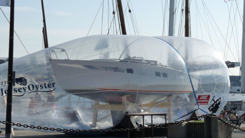 La Bourgogne et ses caves.
Dominique au Clio.
Route du Rhum 2014.