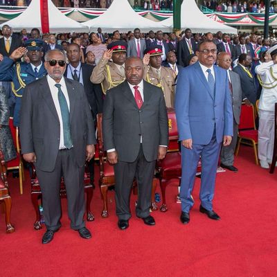 PRESIDENT GUELLEH PARTICIPE A L'INVESTITURE D'UHURU KENYANATA ET W. RUTO