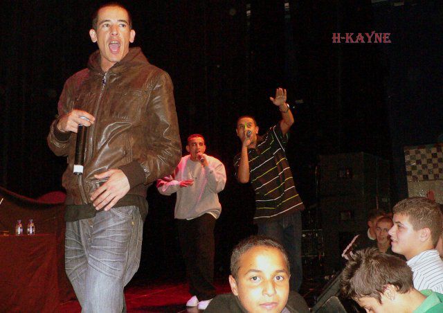 H-Kayne probablement le groupe de rap marocain qui a le plus de succès auprès des jeunes générations du Maroc. H-Kayne c'est avant tout Adil, Azzeddine, Othman et Hatim. Il y en avait un 5ème qui a quitté le groupe. 
