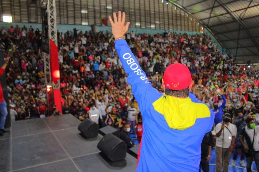 Carabobo aprueba solicitar al congreso del Psuv reelección del presidente Nicolás Maduro