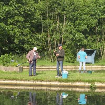  UNE AGREABLE ET REPOSANTE JOURNEE A  LA PECHE A LA TRUITE  