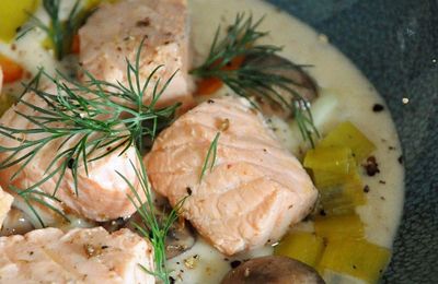 Blanquette de saumon aux poireaux & champignons de Paris