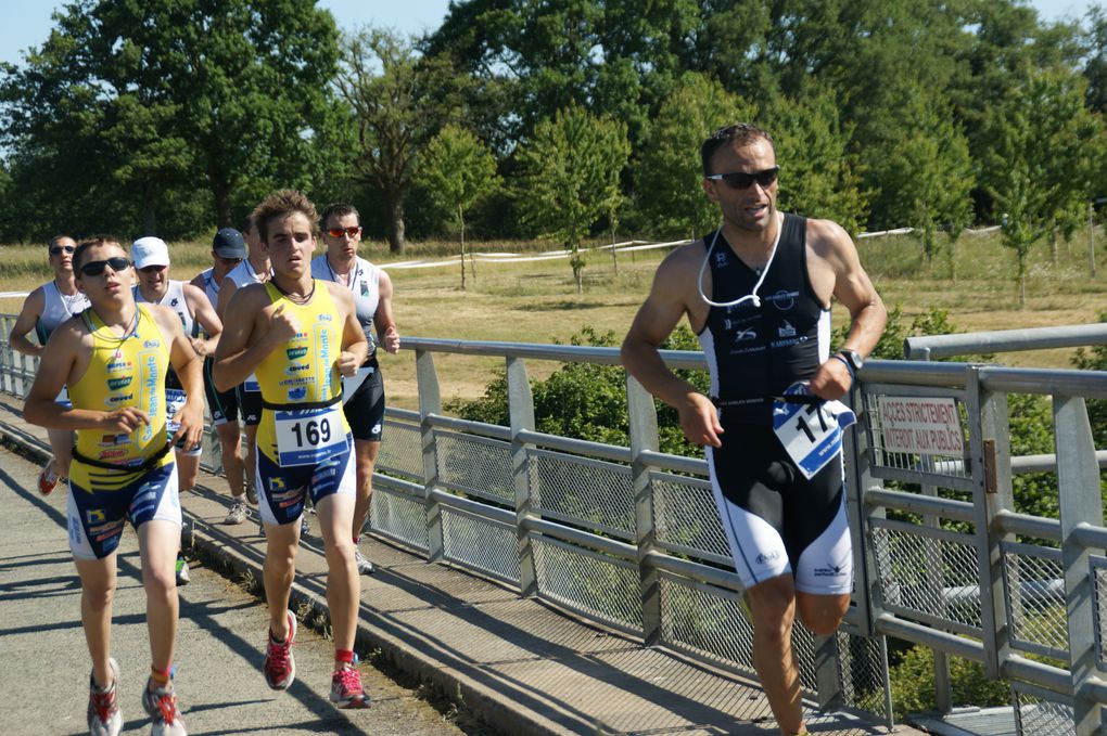 Si les triathlètes ont répondu présent, le soleil lui était au rendez-vous...