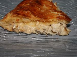 TOURTE POULET, CHAMPIGNONS ET COMTE 