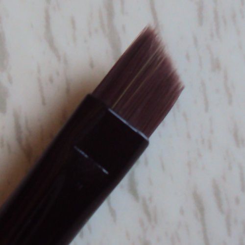 Eyebrow pomade applicator &amp; brush de Hema