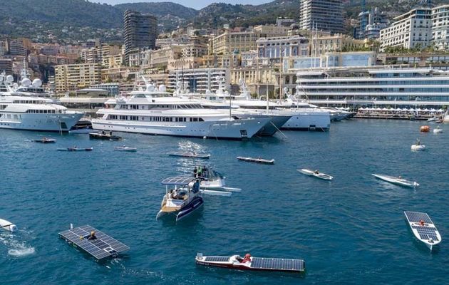 Torqeedo unterstützt den Yacht Club de Monaco im Rahmen einer Partnerschaft zur Monaco Solar & Energy Boat Challenge um fossile Brennstoffe zu reduzieren 