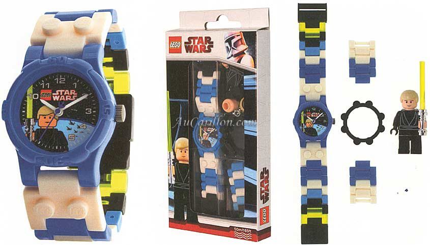 Les montres LEGO sont livrées avec des pièces ajustables, deux lunettes interchangeables, ainsi qu'un jouet LEGO. Les montres LEGO sont déclinées dans les diverses versions repises de la gamme LEGO: Creator, Soccer, Racers, City, Castle, Belvill
