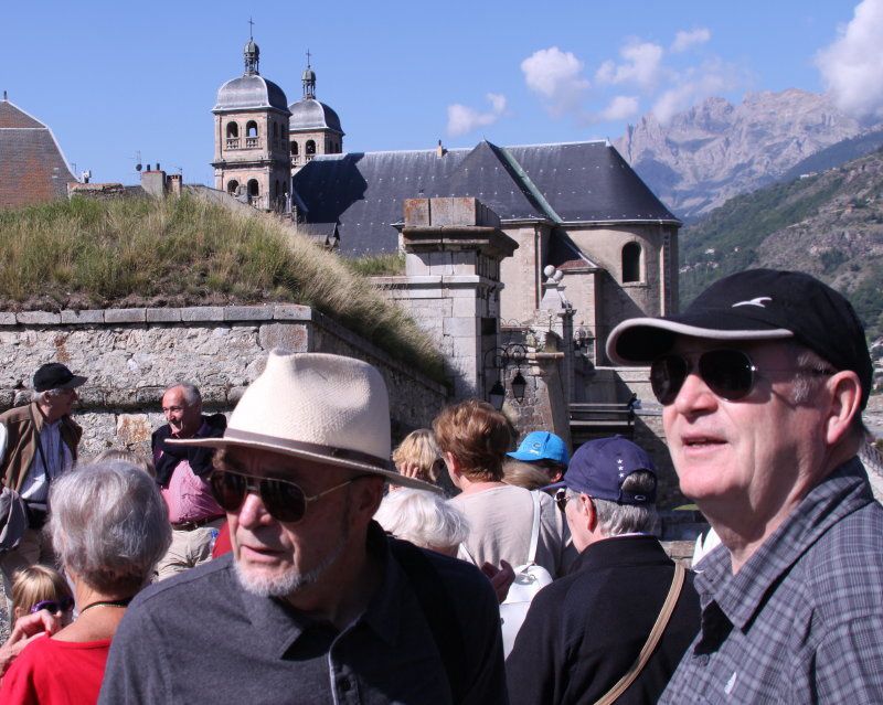 Nous avons accueilli nos amis de Herford au cours de l'été 2011. Au programme notamment, excursion de 2 jours dans les Hautes-Alpes et 1 journée dans le Sud-Grésivaudan : visites de le grotte de Choranche et du musée de l'eau.