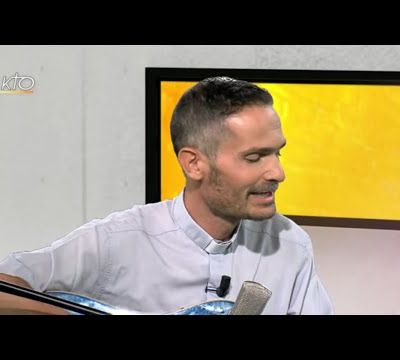 PERE BENOIT POUZIN - Je suis dans la joie - Nous dansons - Electro Pop Louange