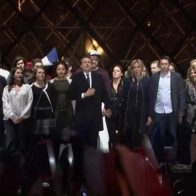 Emmanuel Macron et la jeunesse, une relation tumultueuse