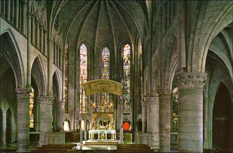 Album - cathedrales---collegiales-et-abbatiales