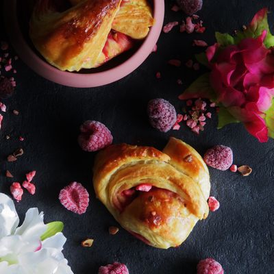 Croissants aux framboises et pralines