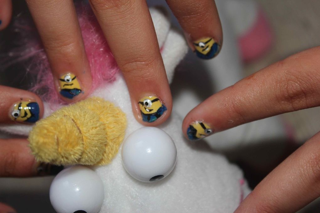 nail art moi moche et mechant, nail art minions, nail art PAPUCHE