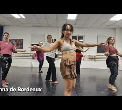 Cours de danse orientale avec Änna de Bordeaux à Eysines, Le Haillan & Mérignac Centre