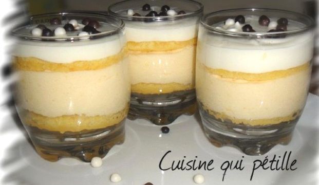 Verrine: génoise, mousse au citron, mousse chantilly