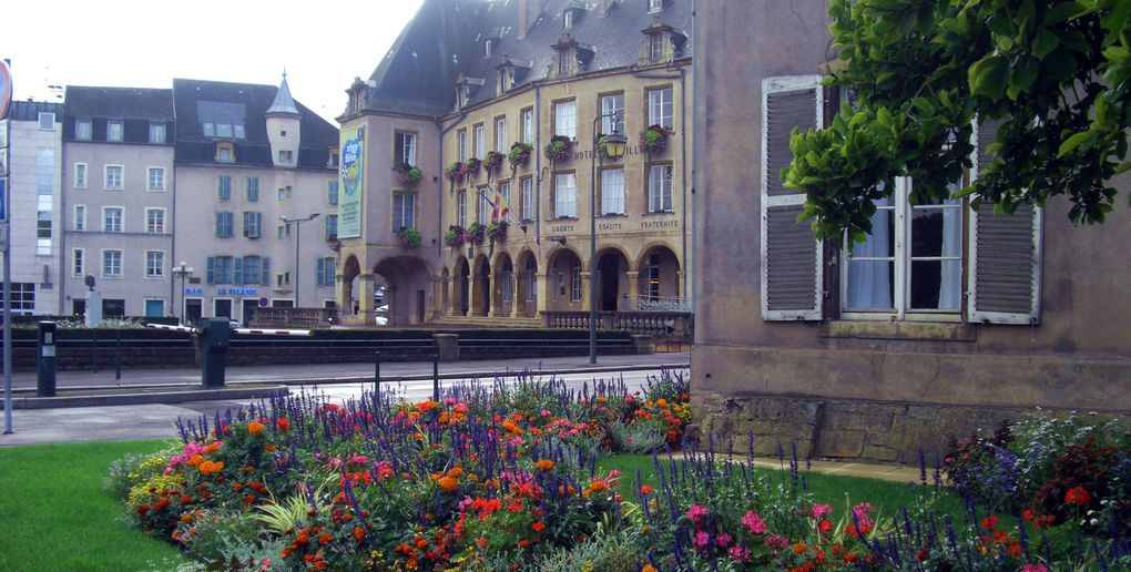 Thionville, française depuis 1661, appartenait aux Pays-Bas espagnols. Sur les traces de sa vie médiévale.