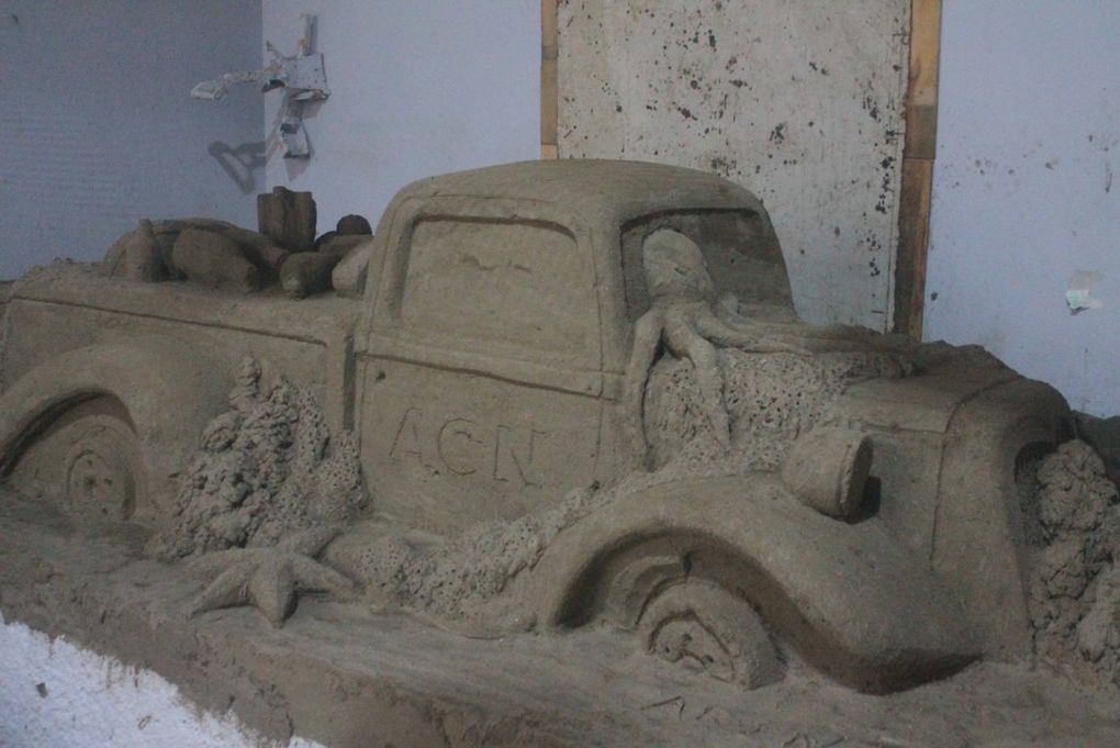 Obras “La Ascensión de Cristo” y “Sin Rendirse ante la Tempestad” ganadoras del Arenarte 2023 en Playa Waikikí