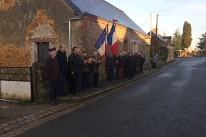 CHEMAZE le 13 novembre 2016: Ceremonie du 11 novembre à Chemazé, Molieres et Bourg-philippe