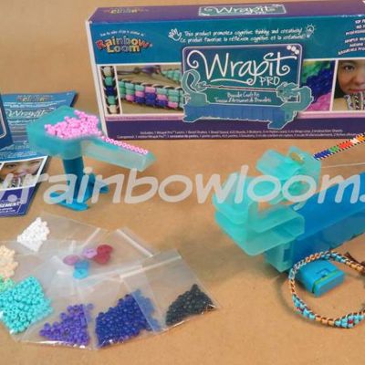 Bracelet wrap double vert et vert clair réalisé sur la wrapit Rainbow loom 