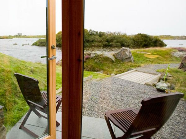 Hebridean Earth House ( UK)