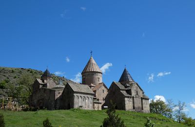 D'un monastère à ... un lac