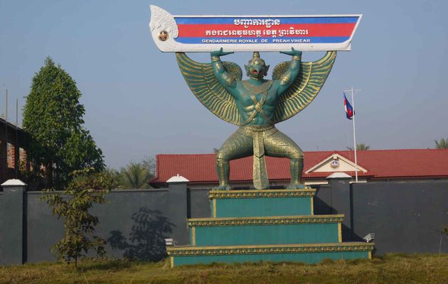 21 Janvier 2015, 55 km pour aller de Preah Vihear à Chhep Kandal avant d’arriver à Strung Treng demain.