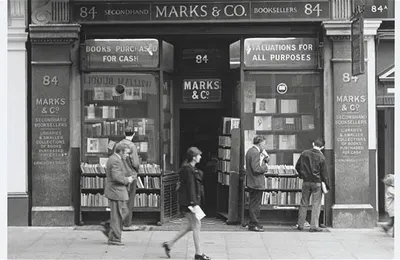 84, charing Cross Road ; Hélène Hannff (1970) 