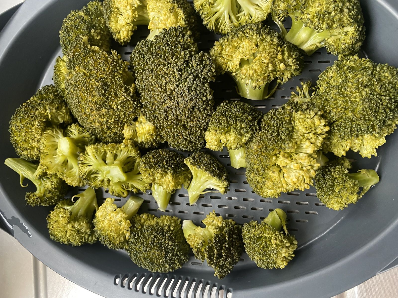 Quiche Sans Pâte Brocolis Weight Watchers QUICHE SANS PÂTE SAUMON BROCOLI 3💙. - KANISETTE