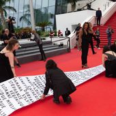 Les 129 noms de féminicides sur les marches de Cannes : la séquence choc du festival