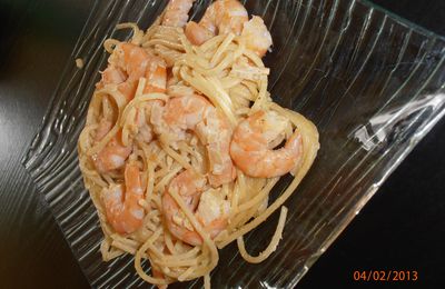 Spaghettis aux crevettes et curry