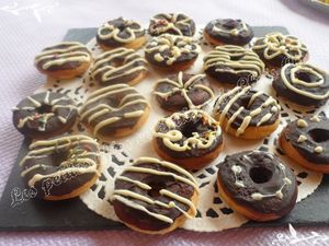 Donuts réalisés avec l'appareil à Donuts